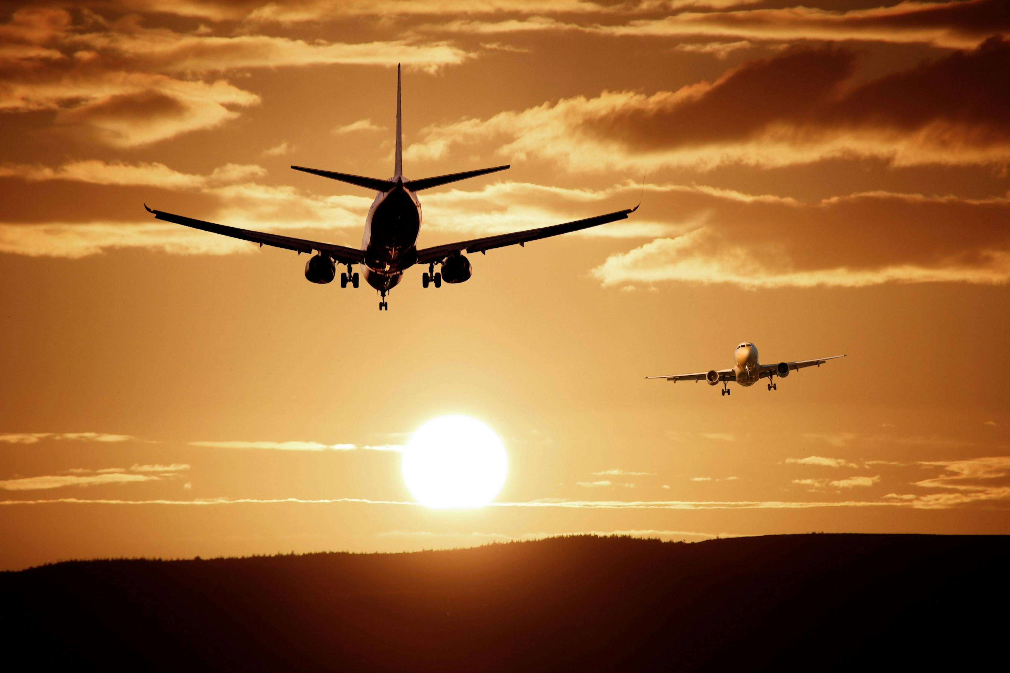 海航空乘最新招聘官网，启航飞翔之旅，加入海航成就梦想之旅！